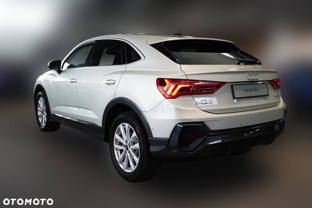Audi Q3 Sportback - 6