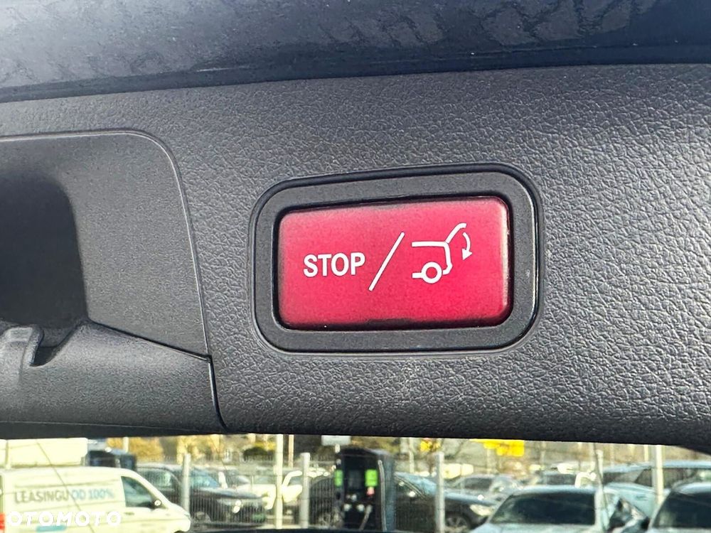 Mercedes-Benz GLA - 17