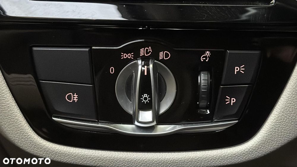 BMW Seria 5 520d xDrive MHEV Sport - 33