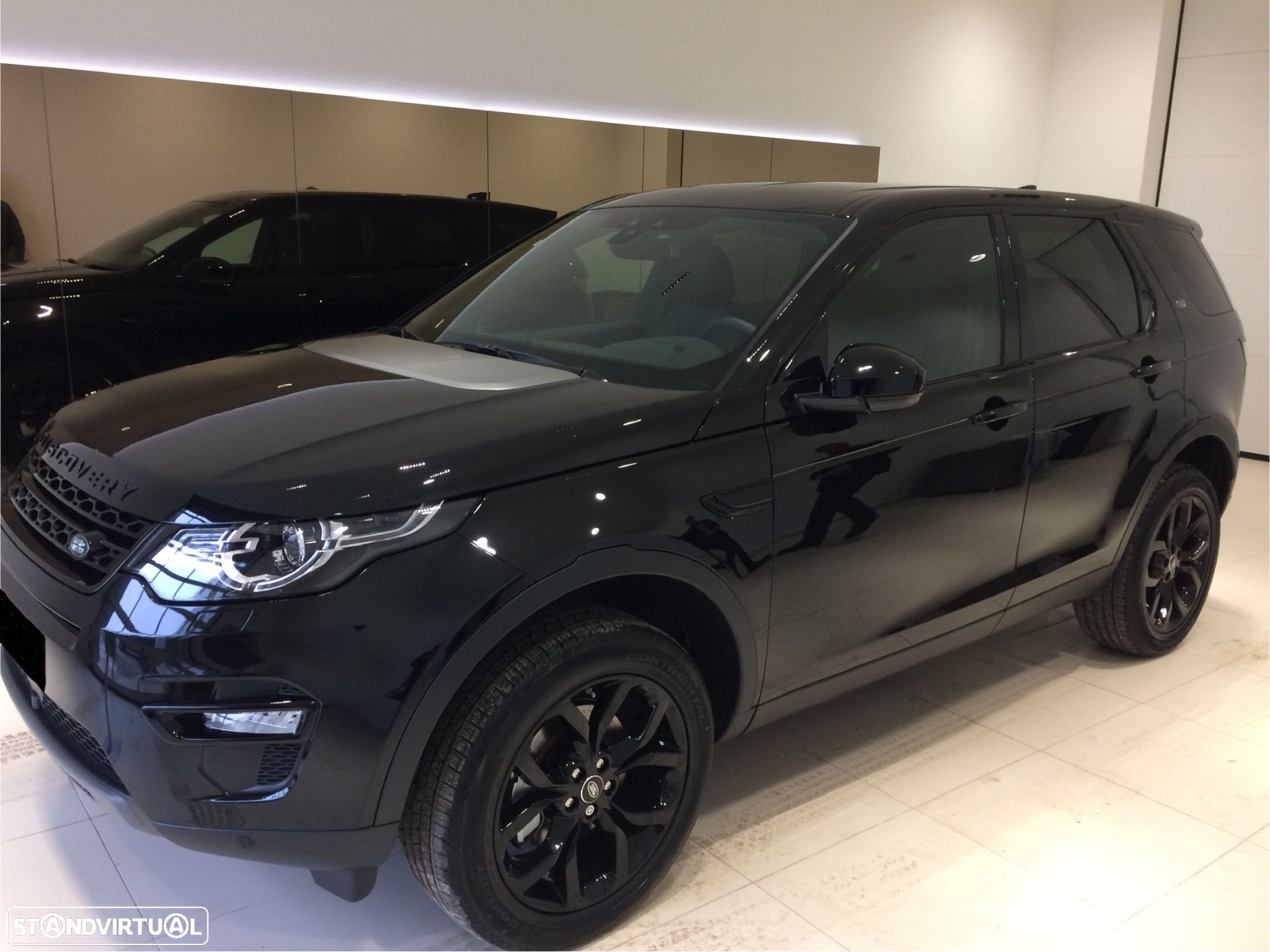 Land Rover Discovery Sport 2.0 TD4 HSE Luxury 7L Auto - 1