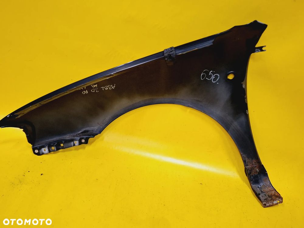 BŁOTNIK PRAWY PRZÓD PRZEDNI AUDI A3 8L 96-00 LAK: LY9B NR650 - 11
