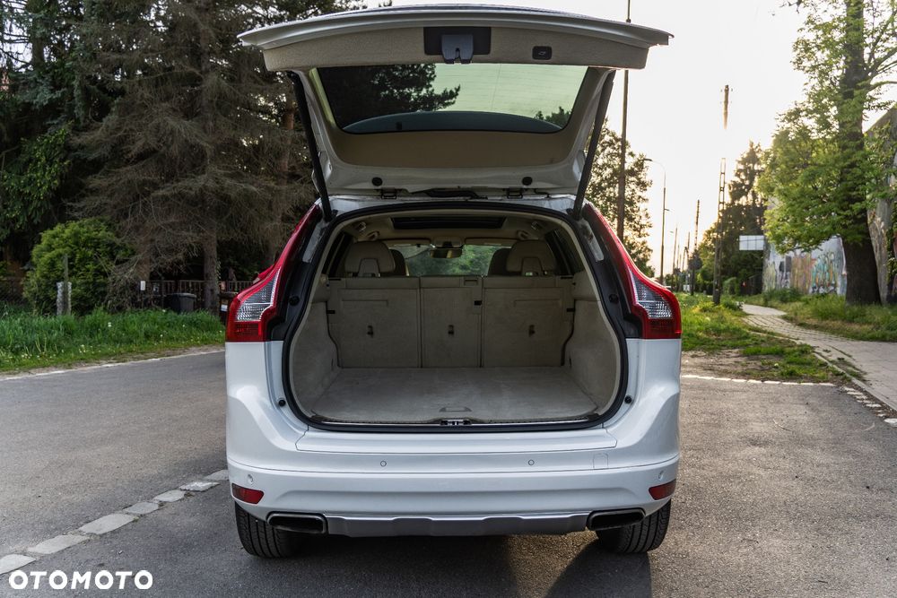 Volvo XC 60 T6 AWD Summum - 4