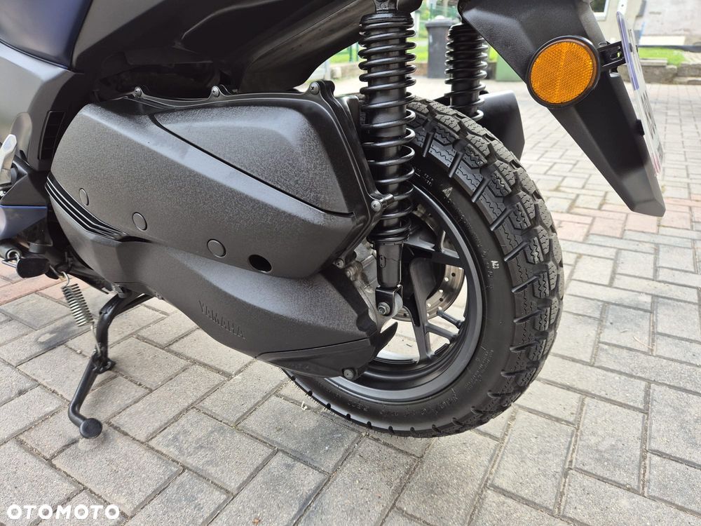 Yamaha X-max - 13