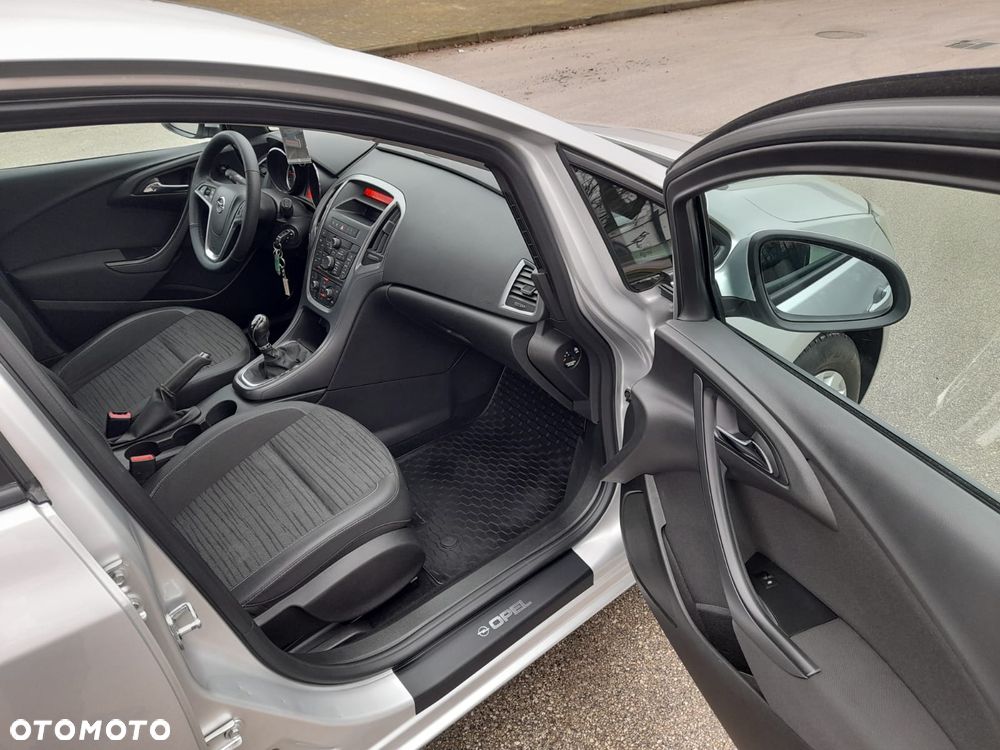 Opel Astra 1.6 Energy EU6 - 18