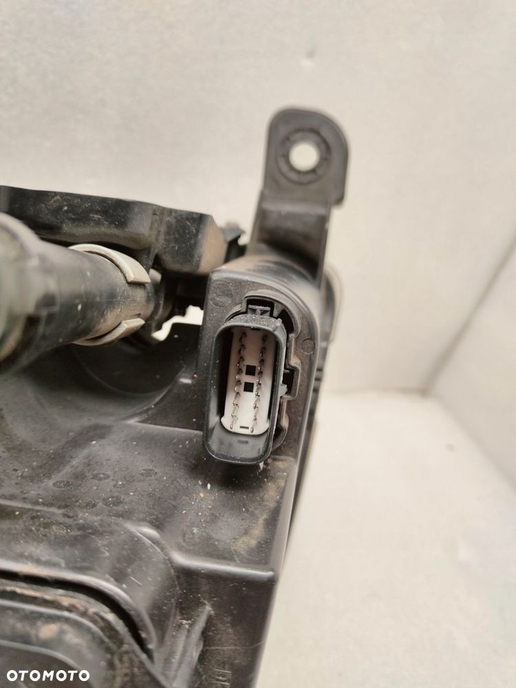 JEEP GRAND CHEROKEE WK2 XENON LAMPA PRAWY PRZÓD 68289238AE - 7