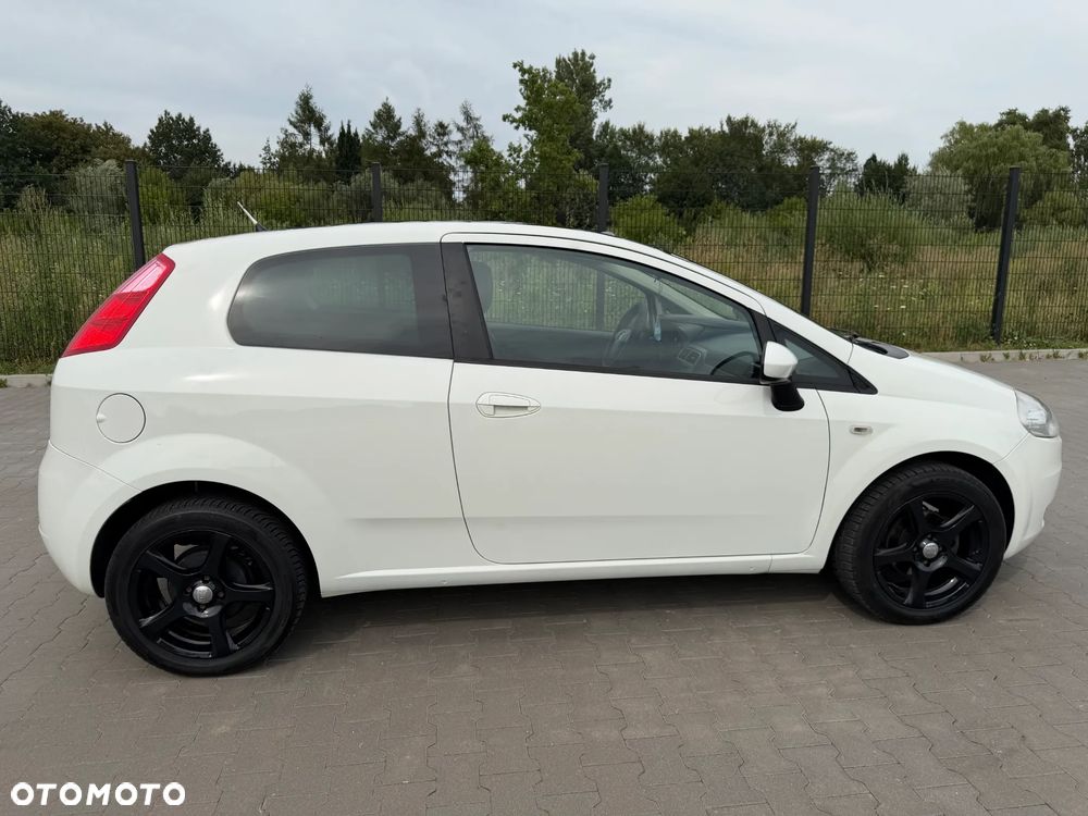 Fiat Grande Punto - 4