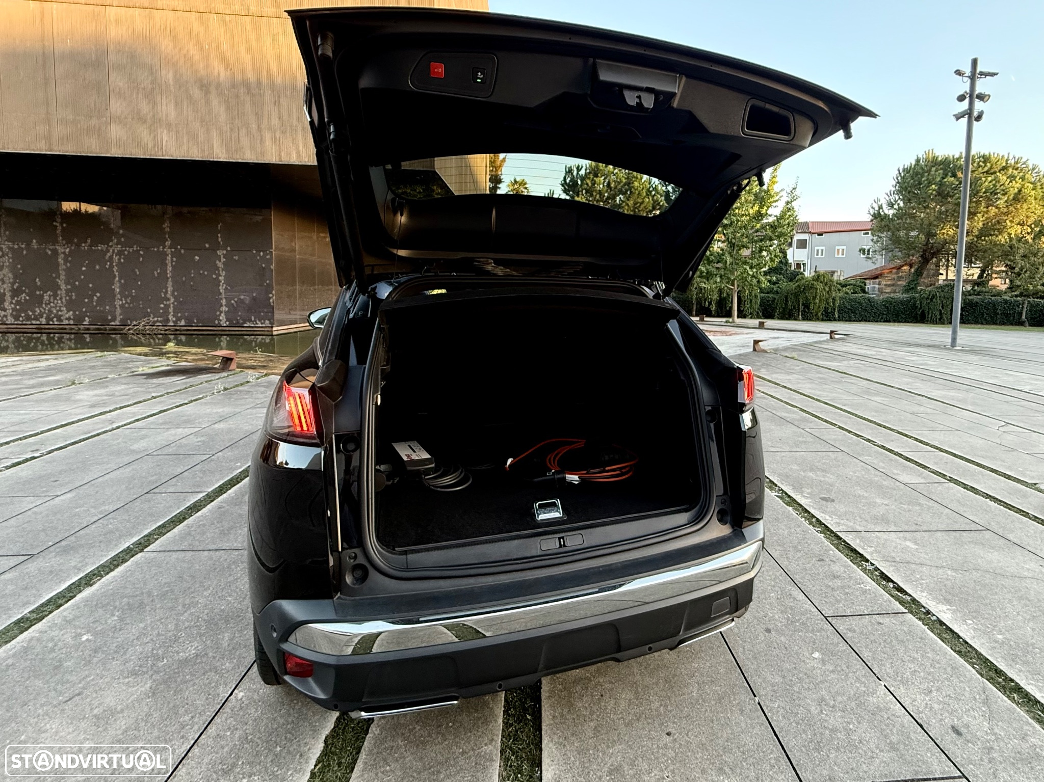 Peugeot 3008 1.6 Hybrid GT Pack e-EAT8 - 14
