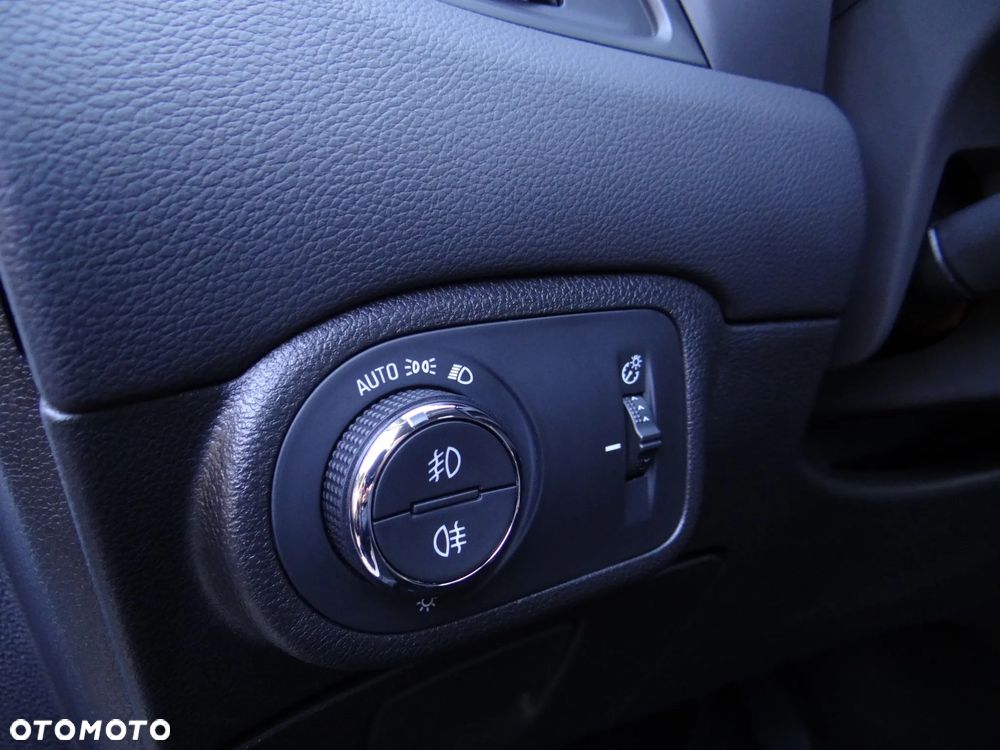 Opel Zafira 2.0 D (CDTI ecoFLEX) Start/Stop Innovation - 16