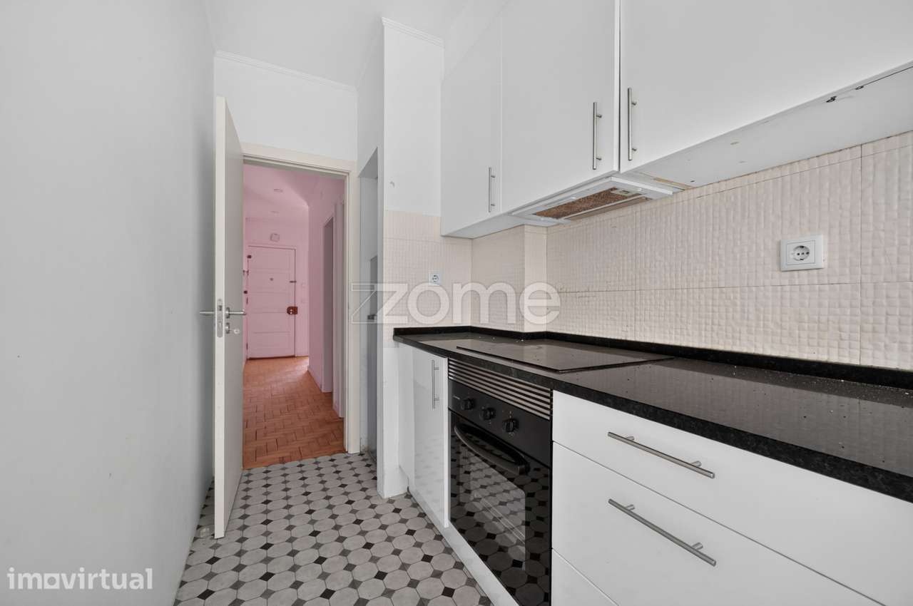 Apartamento T1 em Sacavém junto ao Parque Papa Francisco - Grande imagem: 2/31