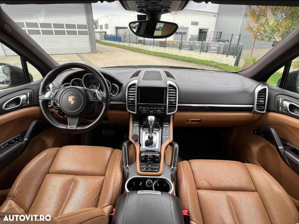 Porsche Cayenne - 5
