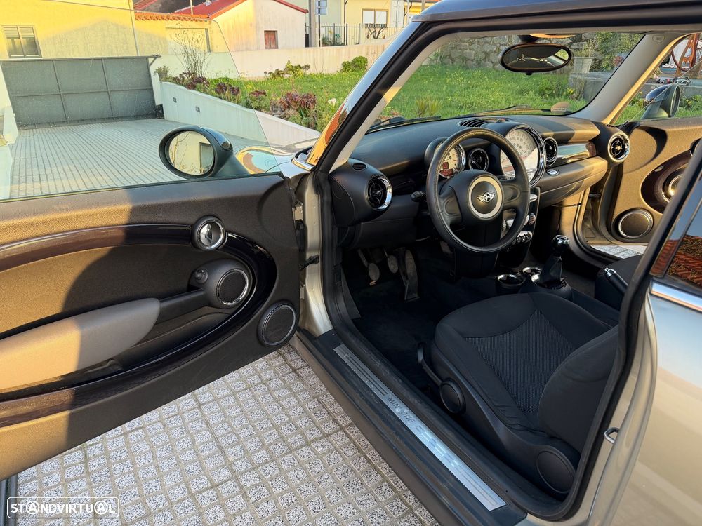 MINI 3 Portas One - 7