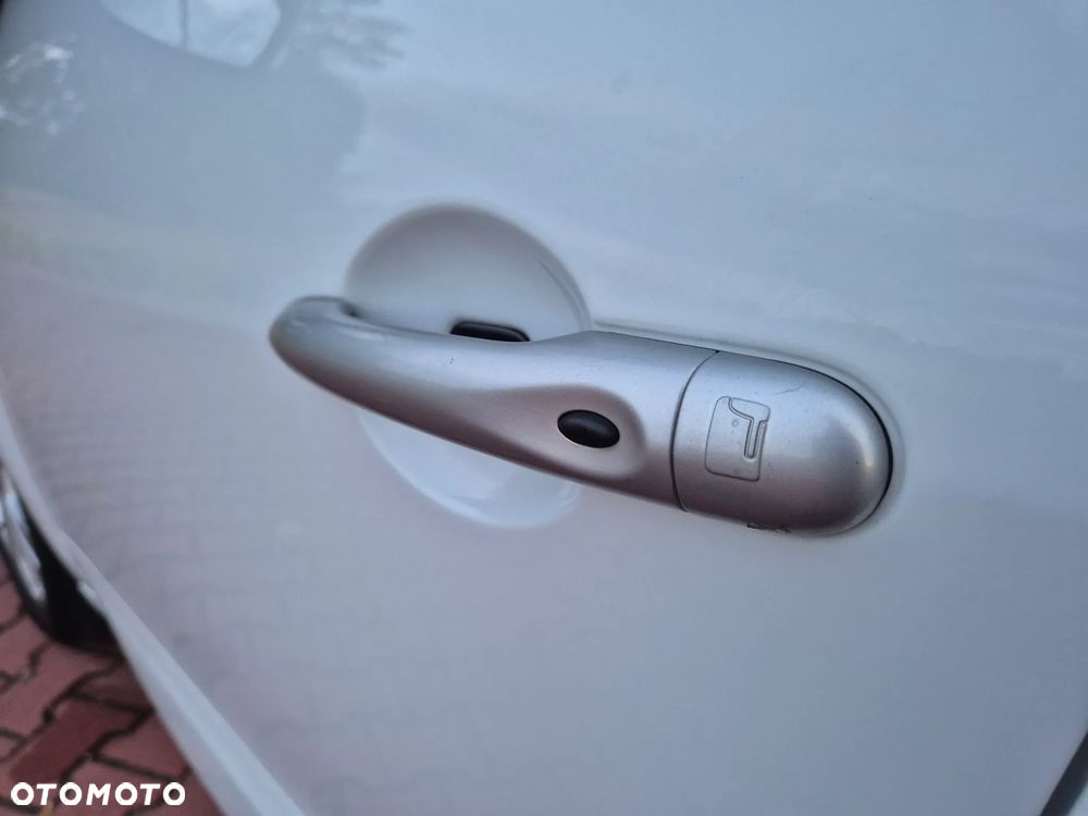 Renault Scenic 1.6 16V 110 Dynamique - 18