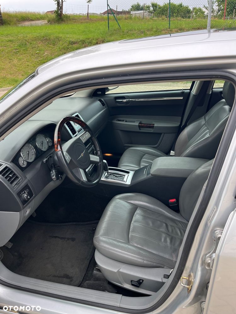 Chrysler 300C - 6