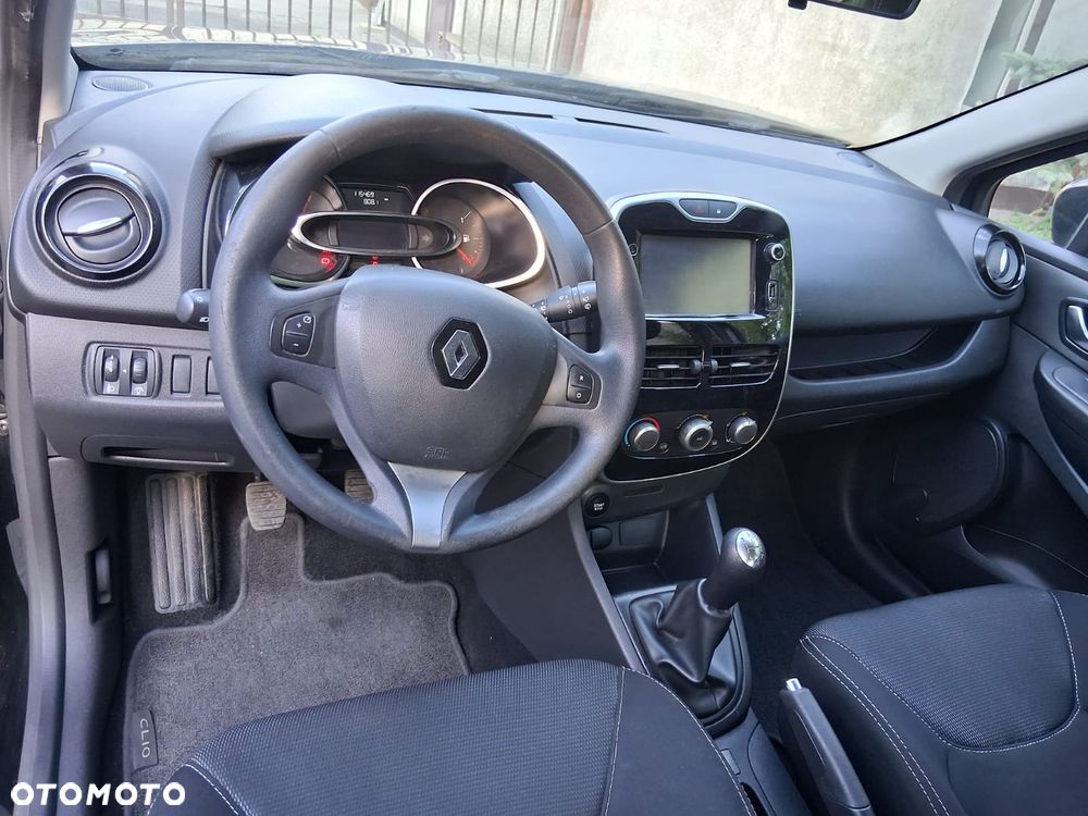 Renault Clio 1.2 16V 75 Experience - 8