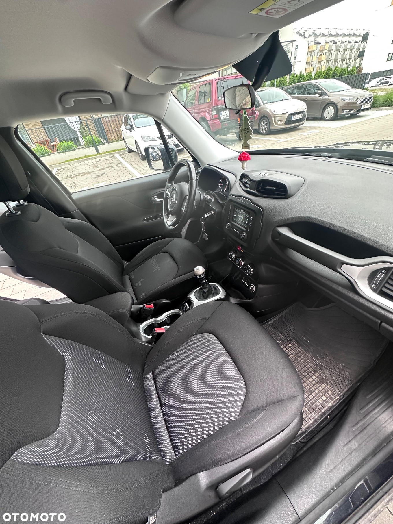 Jeep Renegade - 8