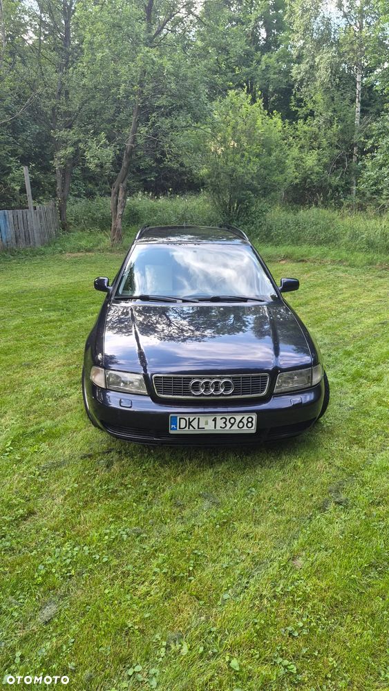 Audi A4 Avant 2.6 - 5