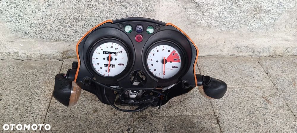 KTM 640 DUKE 2007 REFLEKTOR LAMPA PRZÓD CZASZA LICZNIK WYPEŁNIENIE OWIEWKA - 12