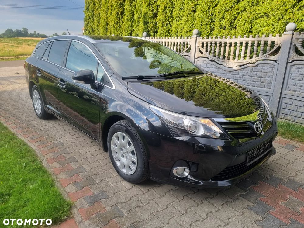 Toyota Avensis 1.8 Business Edition - 1