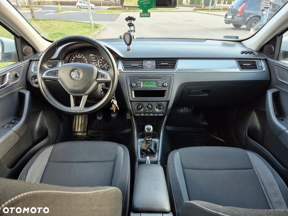 Skoda RAPID 1.6 TDI DPF Ambition Max - 13