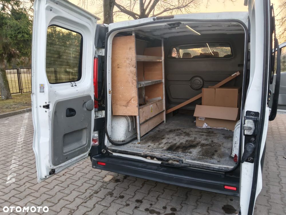 Opel Vivaro - 14