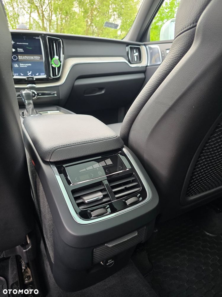Volvo XC 60 D4 AWD Geartronic Inscription - 12