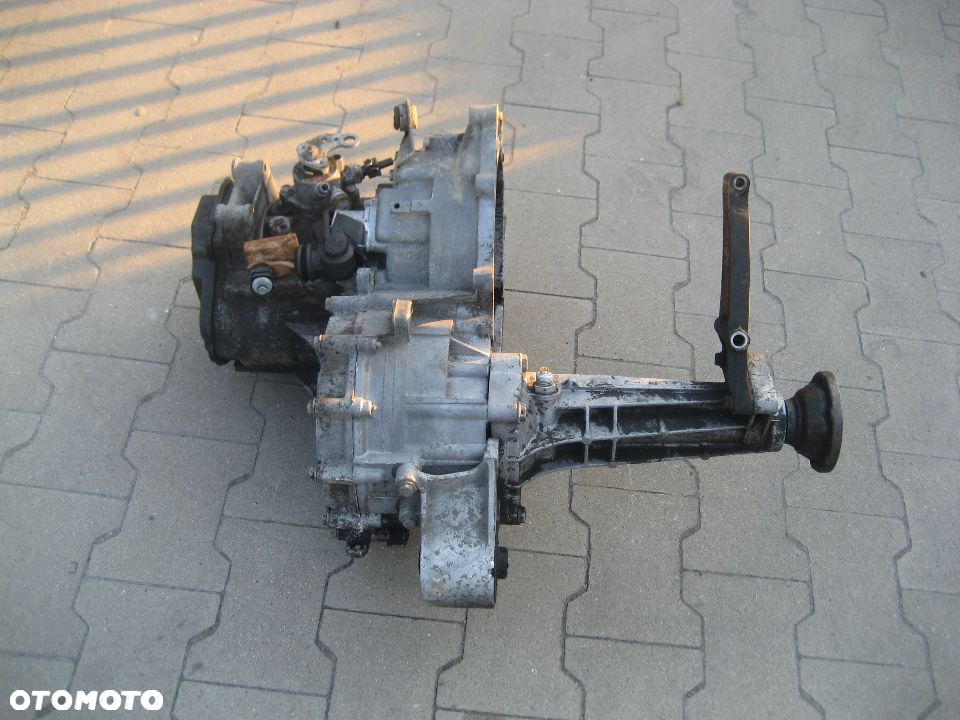 vw t4 93r 2,4 diesel skrzynia biegów manualna symbol CRM - 2