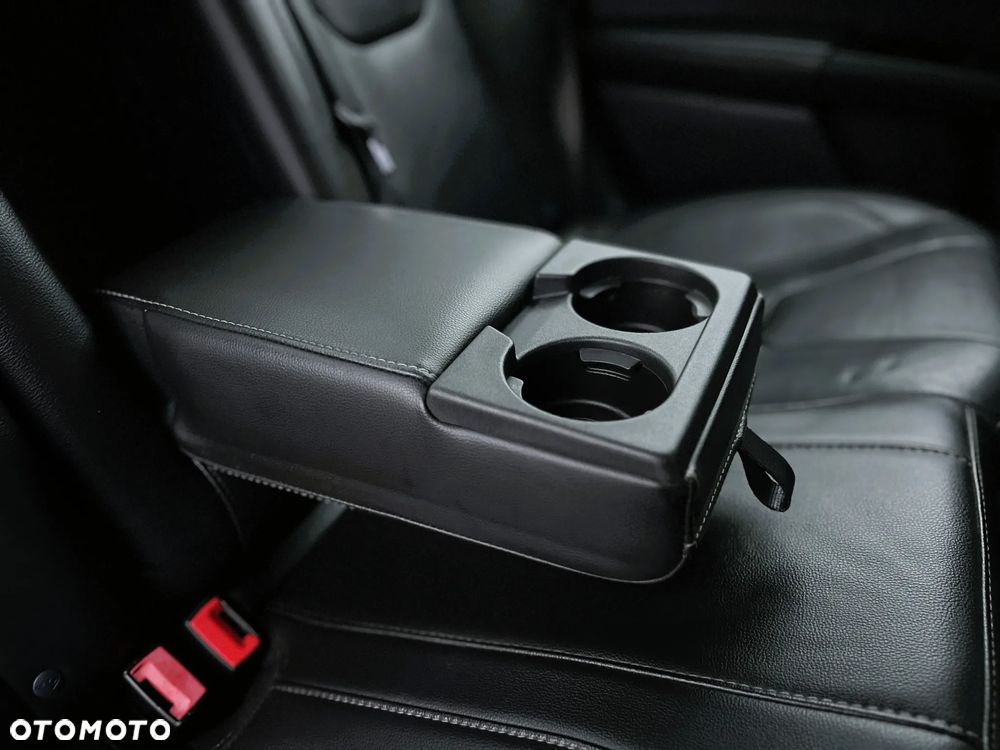 Ford Fusion 2.0 EcoBoost Titanium - 28