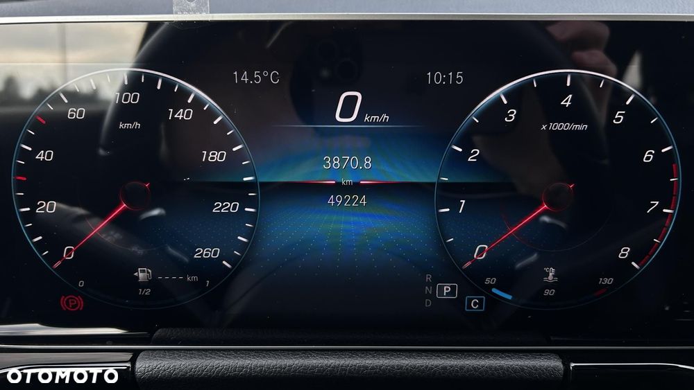 Mercedes-Benz GLA - 17