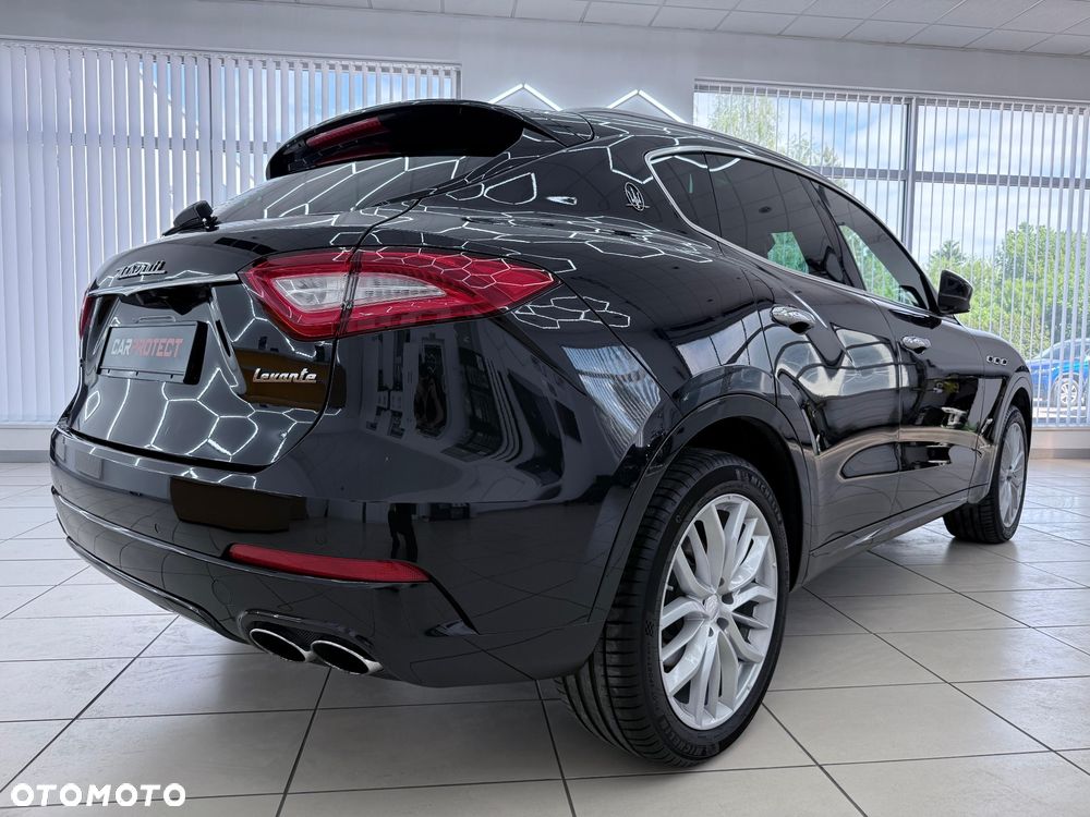 Maserati Levante Q4 GranLusso - 9