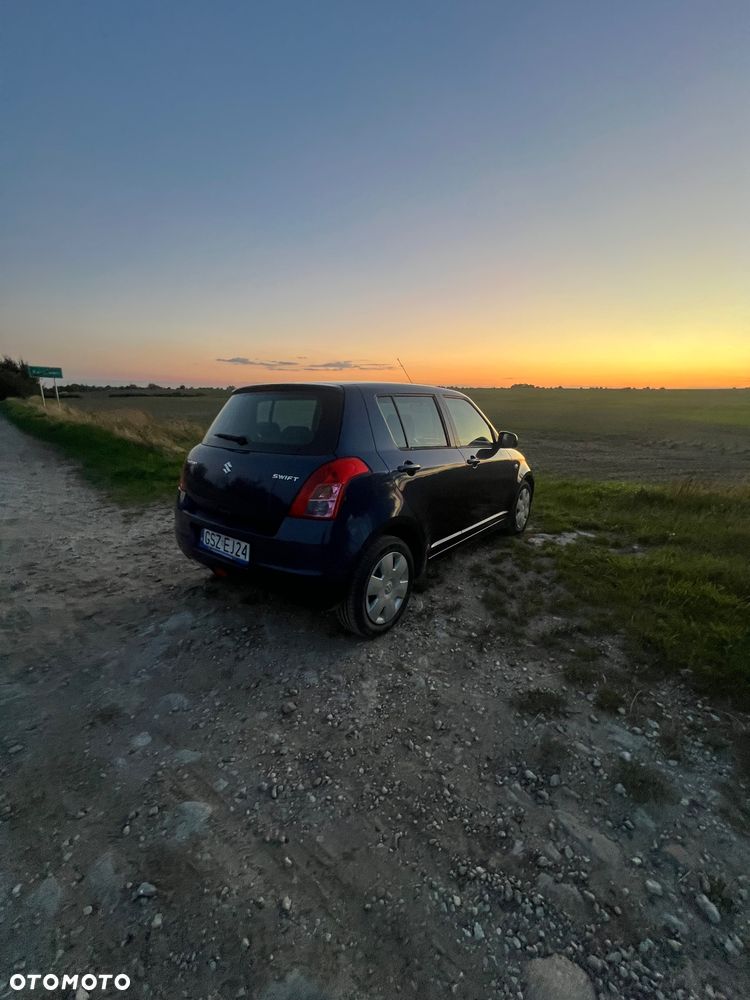 Suzuki Swift 1.3 Sunlight Edition - 6