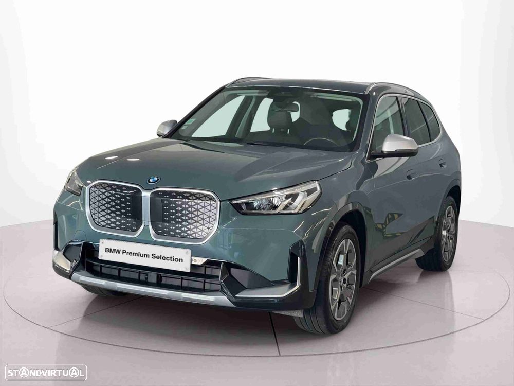 BMW iX1 eDrive20 - 1