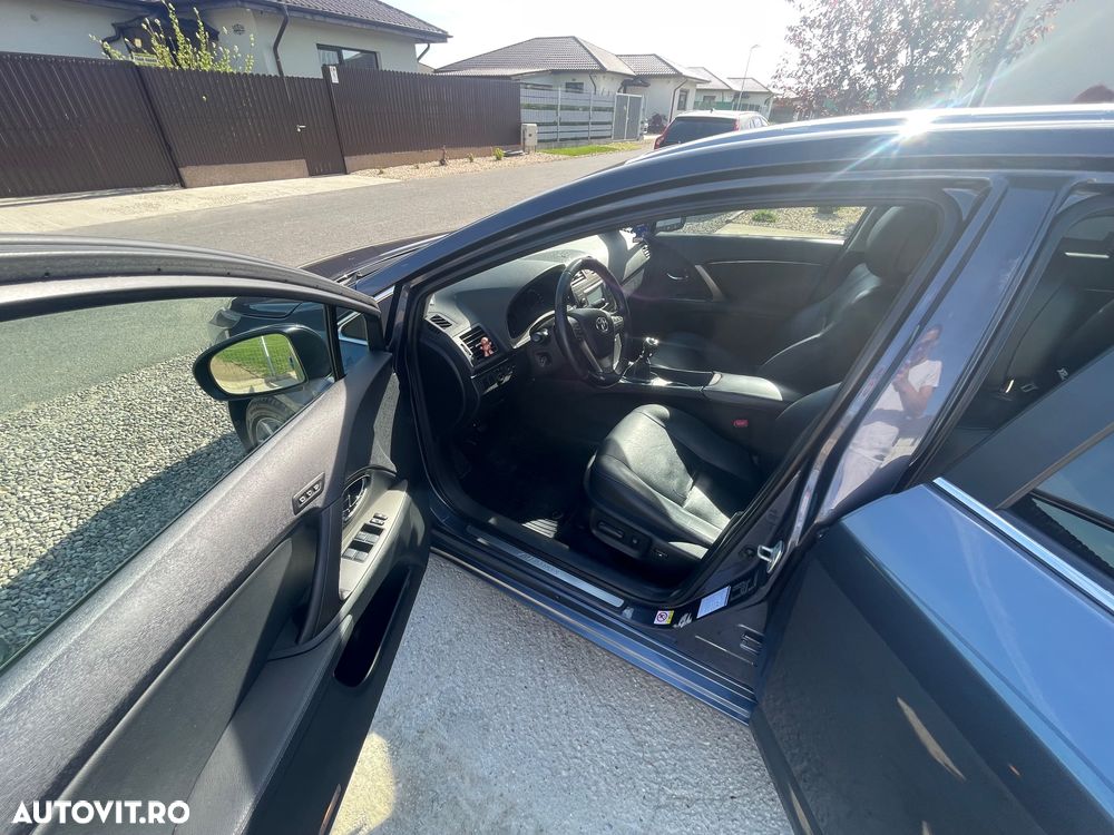 Toyota Avensis 2.2 D-CAT Elegance - 16