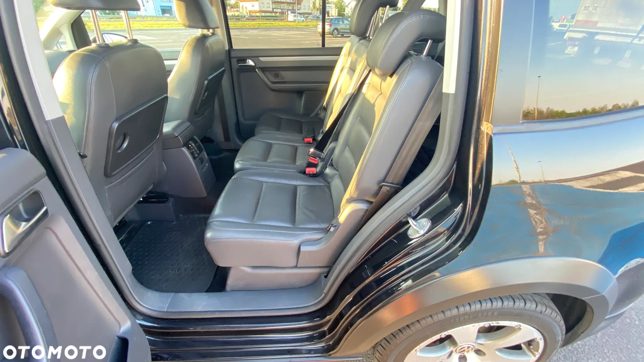 Volkswagen Touran 1.4 TSI Cross DSG - 18