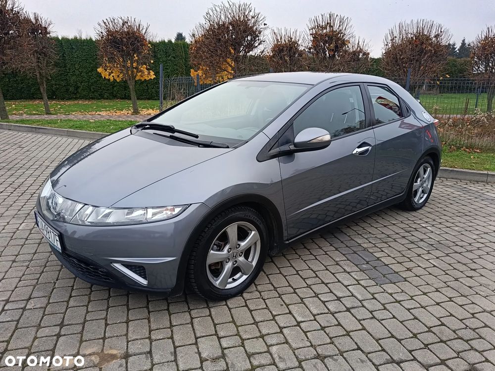 Honda Civic 1.8 Executive - 1