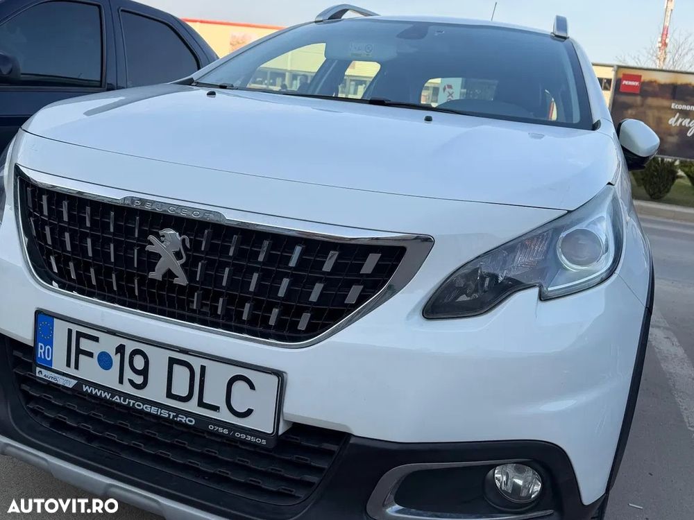 Peugeot 2008 1.2 PureTech Turbo EAT6 S&S Allure - 6