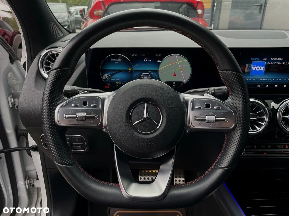 Mercedes-Benz GLA 250 AMG Line - 24