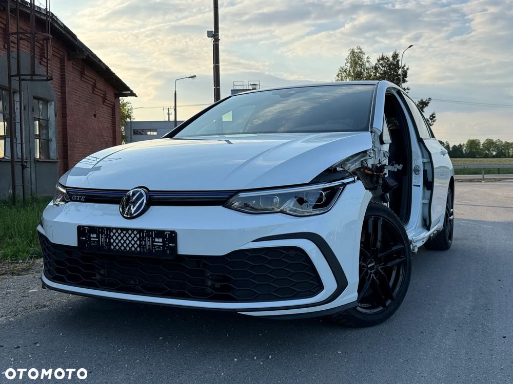 Volkswagen Golf ver-viii-1-4-tsi-plug--in-hybrid-style-dsg - 6