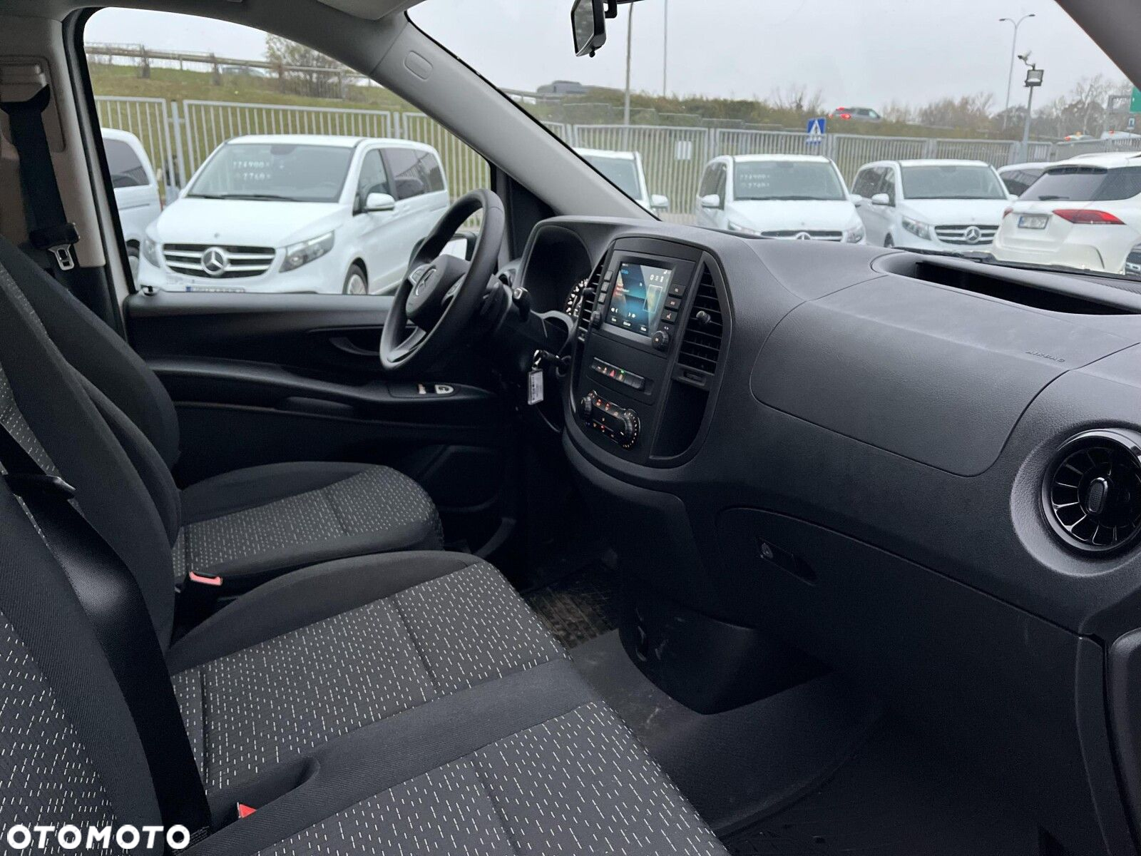 Mercedes-Benz Vito - 11