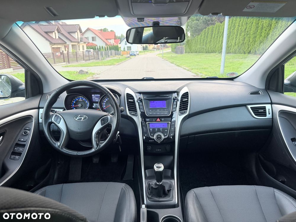 Hyundai i30 - 22