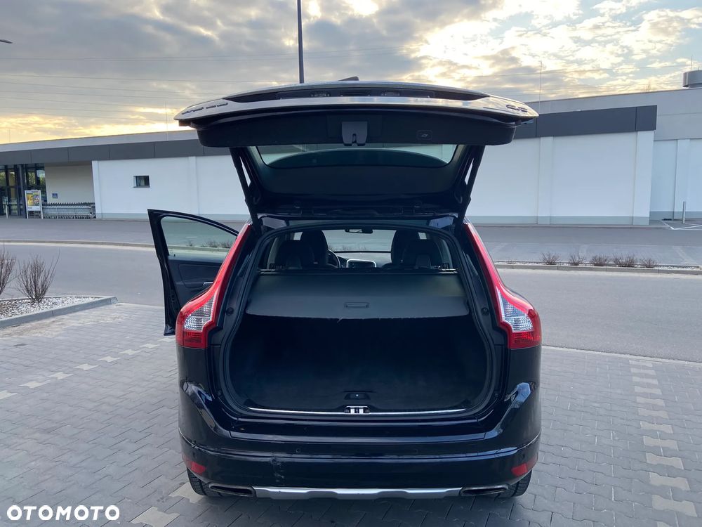 Volvo XC 60 D4 AWD Momentum - 5