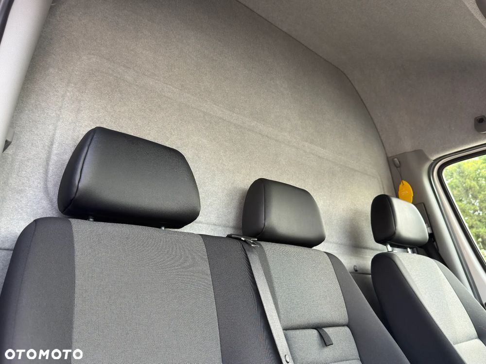 Volkswagen CRAFTER L2H2 - 13