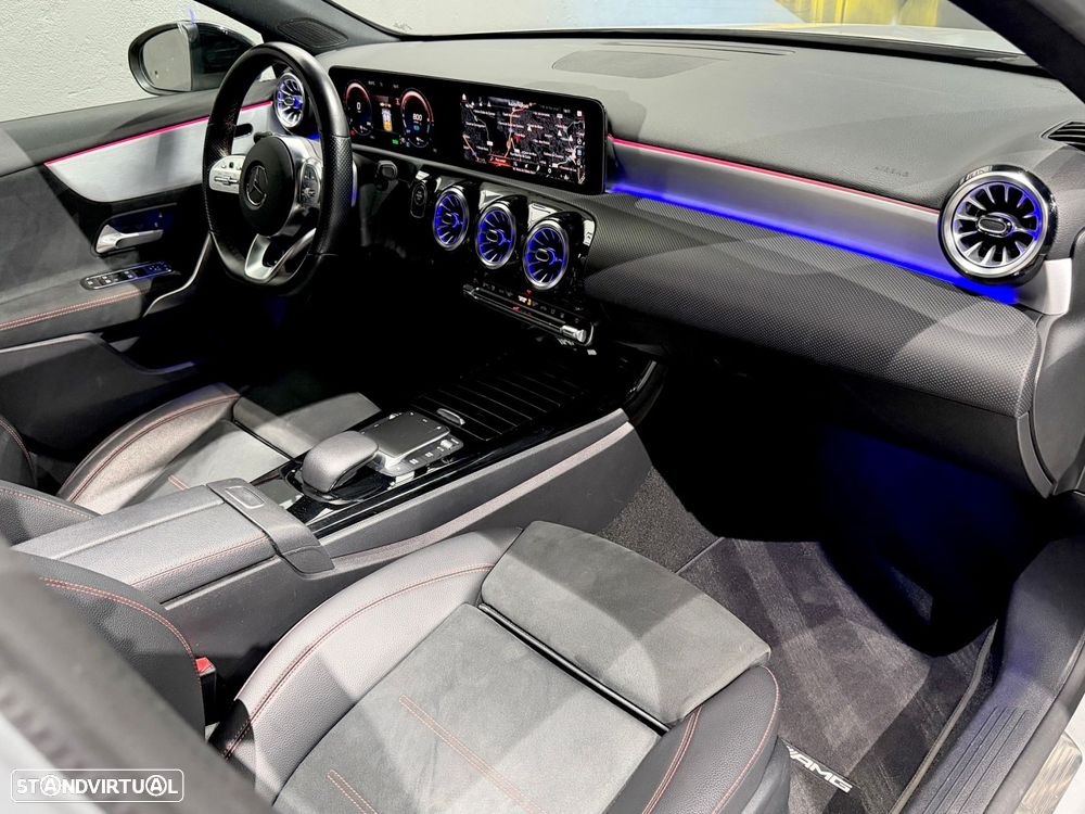 Mercedes-Benz A 250 e 8G-DCT AMG Line - 22