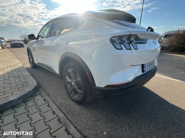 Ford Mustang Mach-E RWD Standard Range 198 kW Base - 5