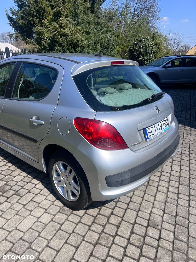 Peugeot 207 1.4 - 26