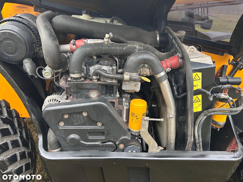 JCB - 12