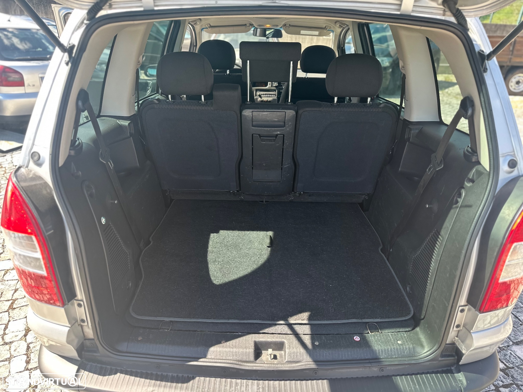 Opel Zafira Life - 12