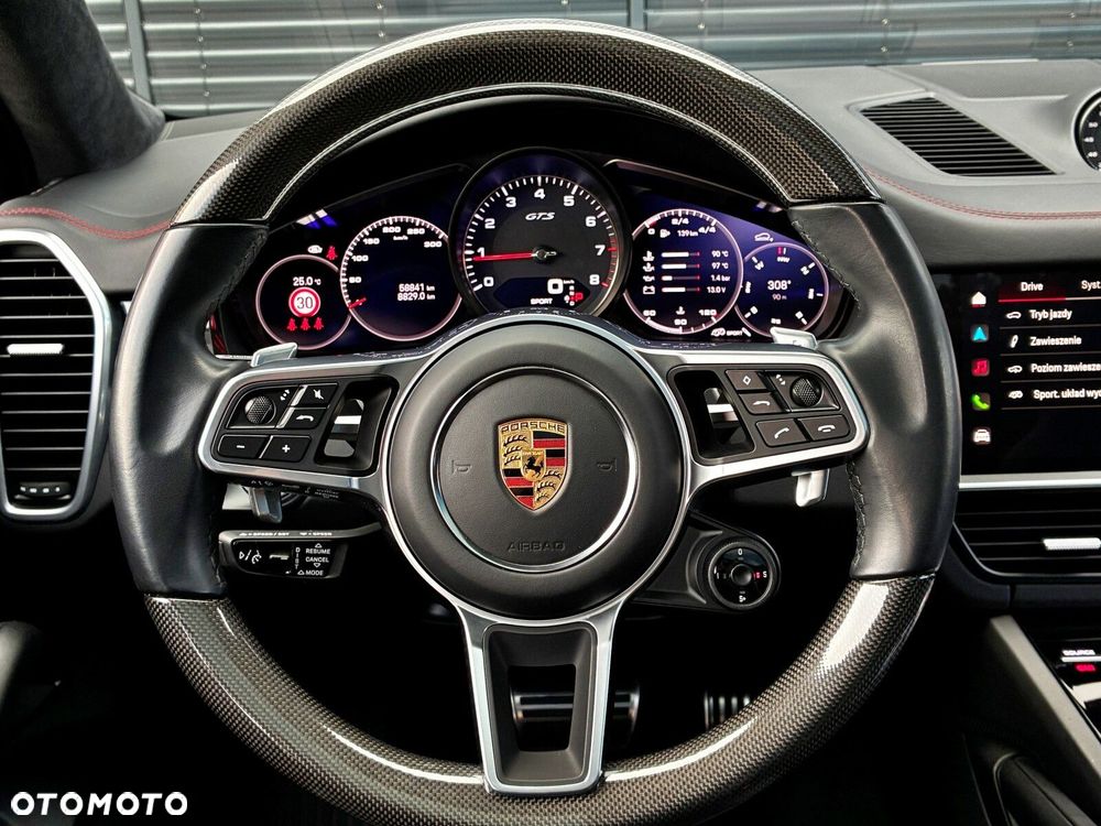 Porsche Cayenne - 25