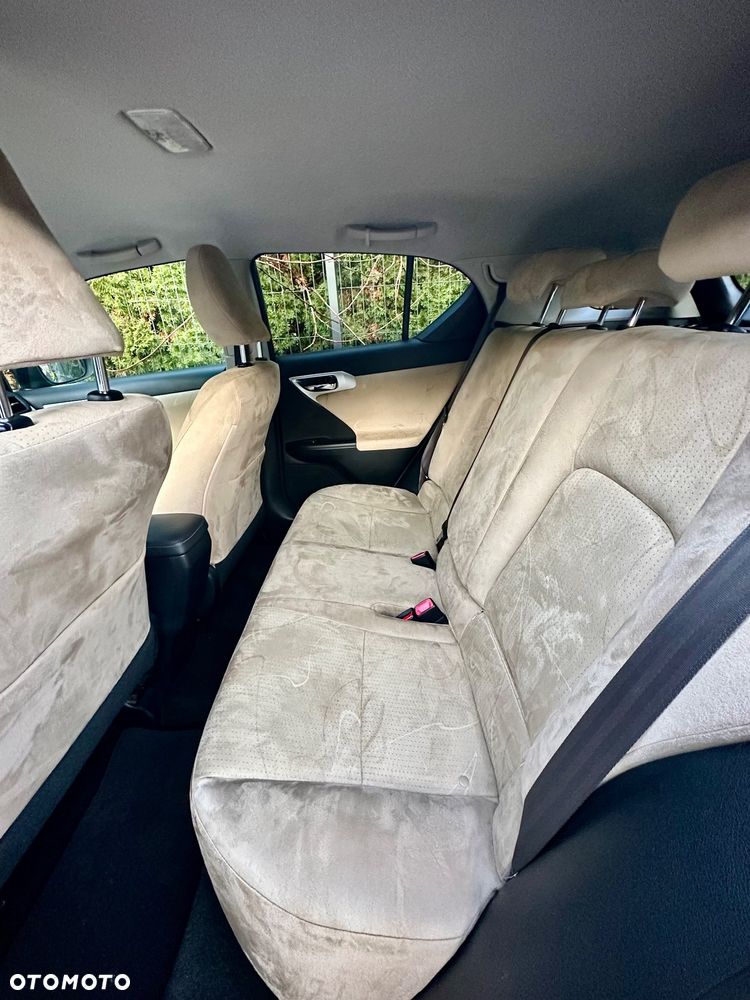 Lexus CT - 21