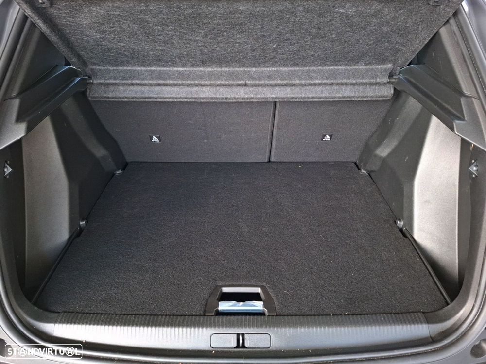 Peugeot 2008 1.2 Hybrid GT e-DCS6 - 7