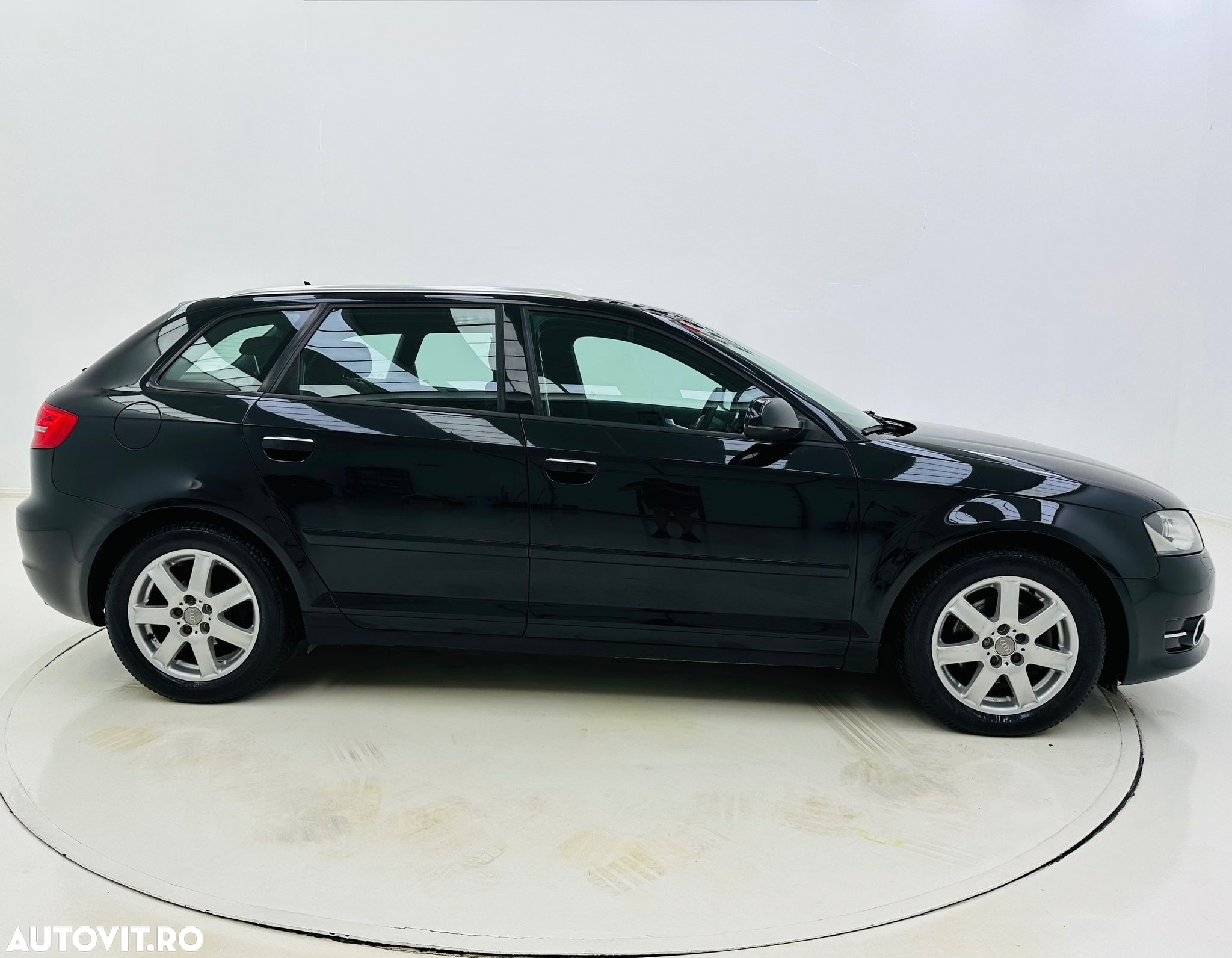 Audi A3 1.8 TFSI Sportback Ambiente - 3
